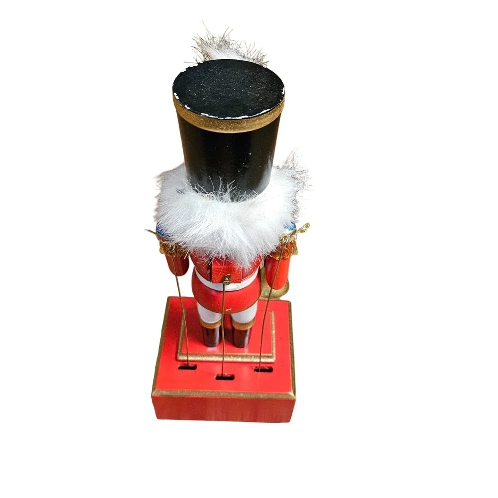 St. Nicholas Square‎ Wooden Nutcracker Soldiers Christmas Music Box 12 in VTG
